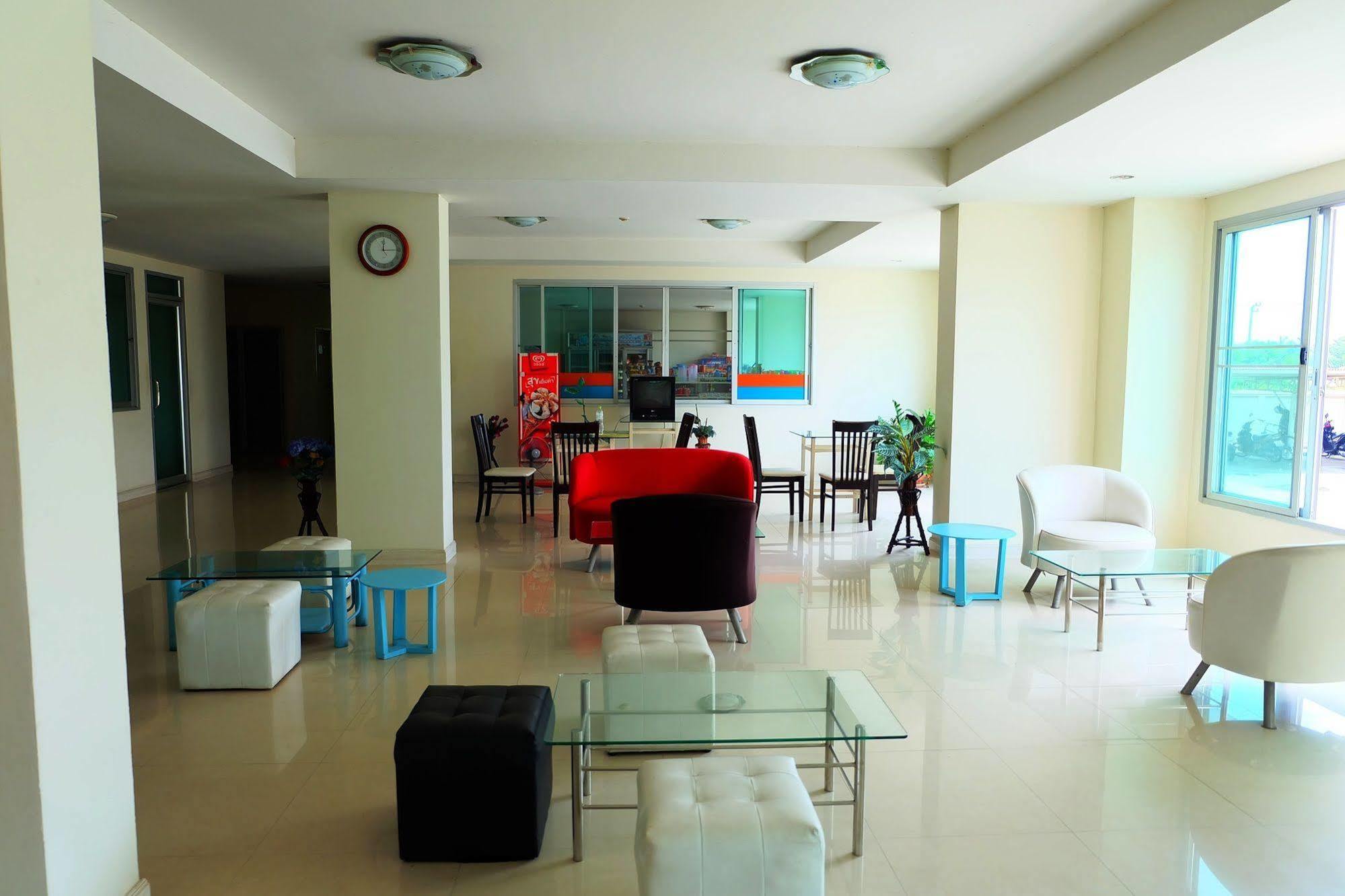 Hotel Larrivee à Bang Bo Extérieur photo